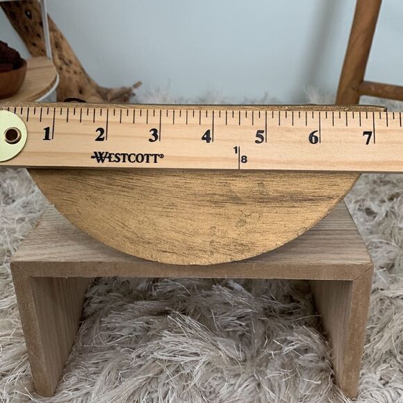 Vintage Small Gold Metal Accent Shelf - Picture 10 of 17